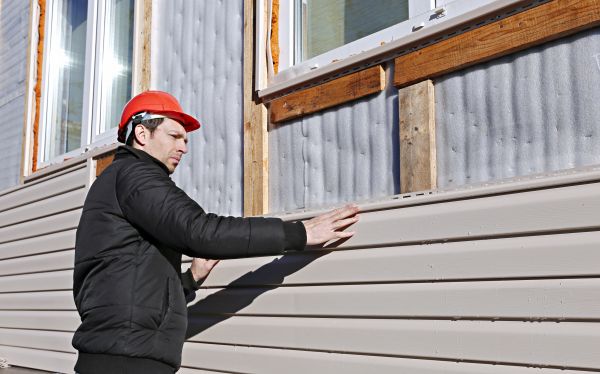 Cost of Vinyl Cladding Repair in Rowlett