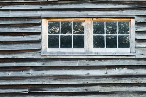 Barn Wood Siding Installation in Rowlett