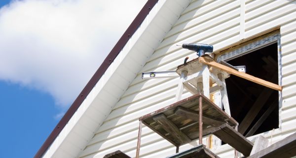 Horizontal Siding Installation in Rowlett